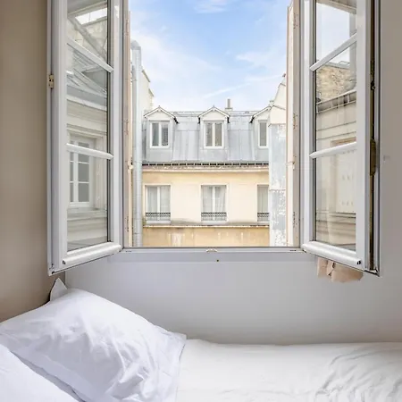Veeve - Earthy Serenity * Paris